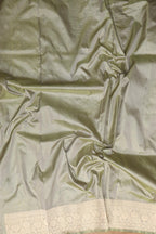 Exquisite Green Handloom Banarasi Pure Katan Silk Kadwa Saree - Luxurion World
