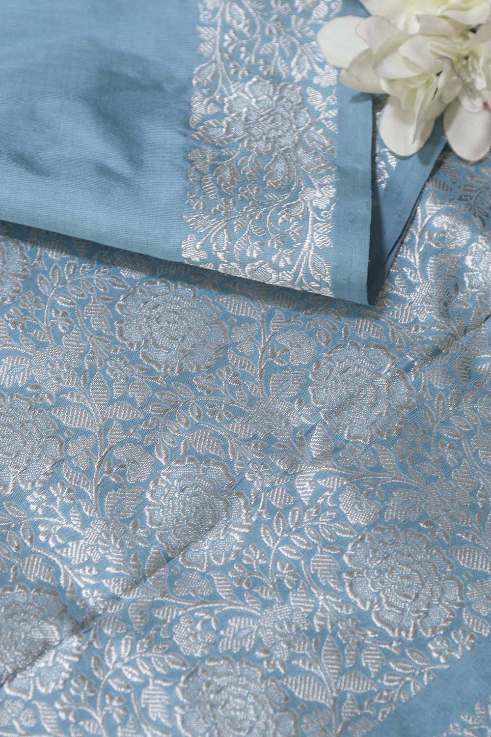 Exquisite Blue Handloom Banarasi Pure Katan Silk Kadwa Saree - Luxurion World