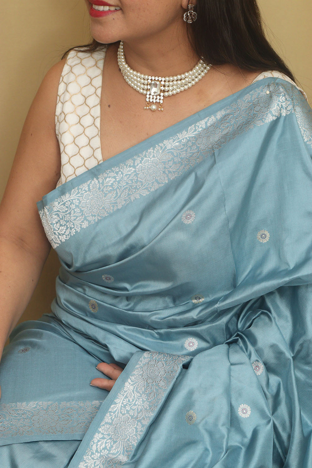 Exquisite Blue Handloom Banarasi Pure Katan Silk Kadwa Saree - Luxurion World