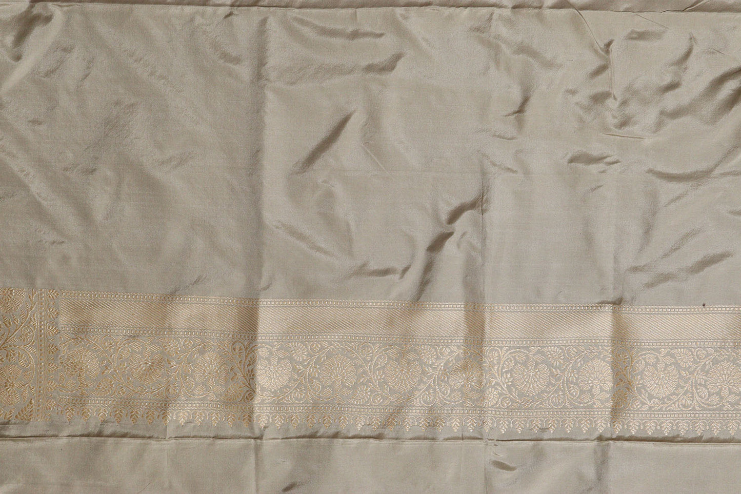 Elegant Pastel Handloom Banarasi Pure Katan Silk Kadwa Meenakari Saree - Luxurion World