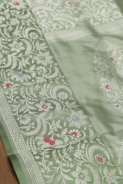 Exquisite Green Handloom Banarasi Pure Katan Silk Kadwa Meenakari Saree - Luxurion World