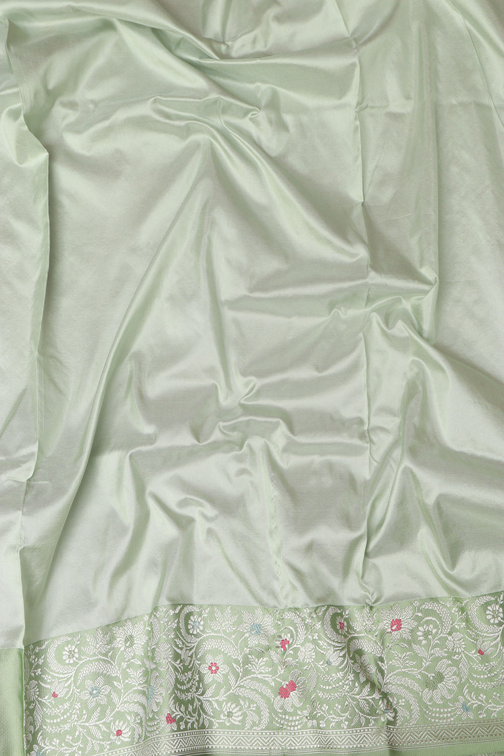 Exquisite Green Handloom Banarasi Pure Katan Silk Kadwa Meenakari Saree - Luxurion World