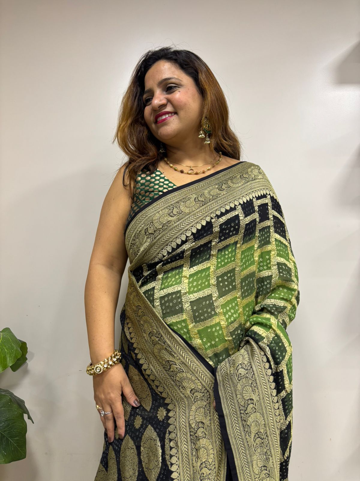 Green And Black Banarasi Bandhani Pure Georgette Saree - Luxurion World