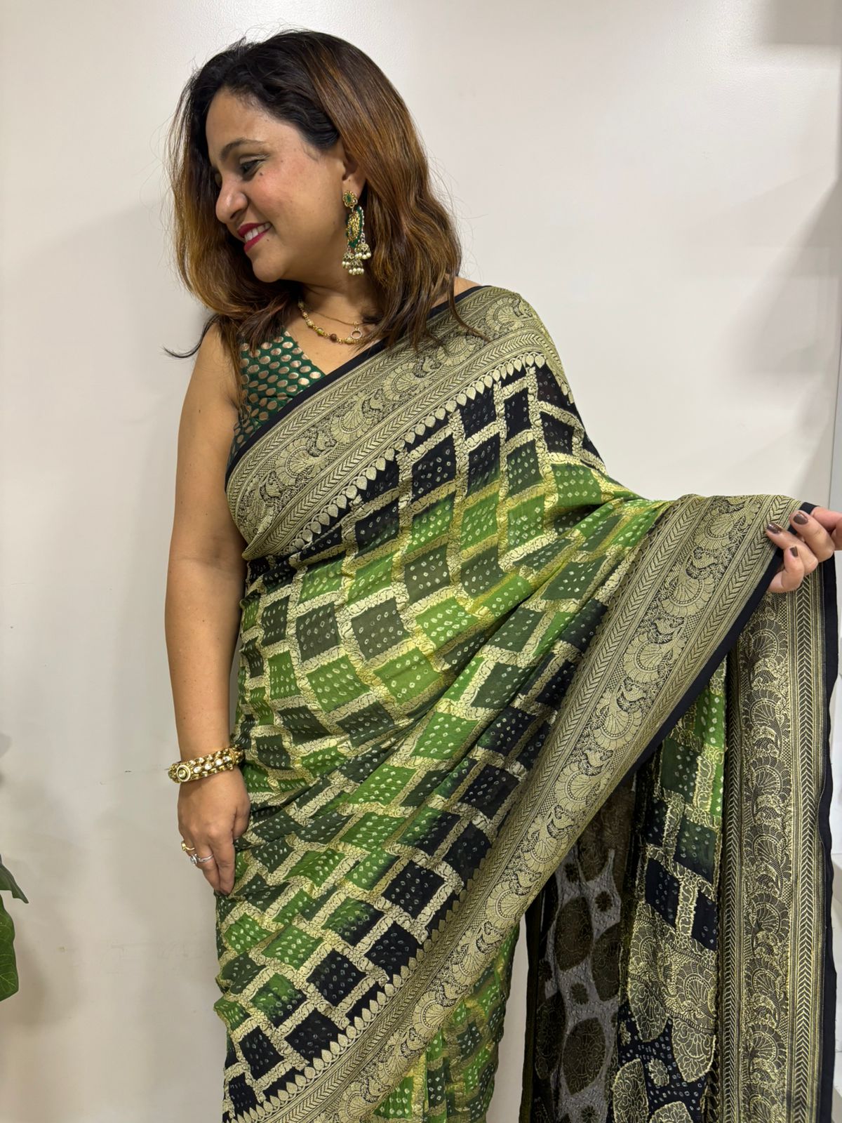 Green And Black Banarasi Bandhani Pure Georgette Saree - Luxurion World