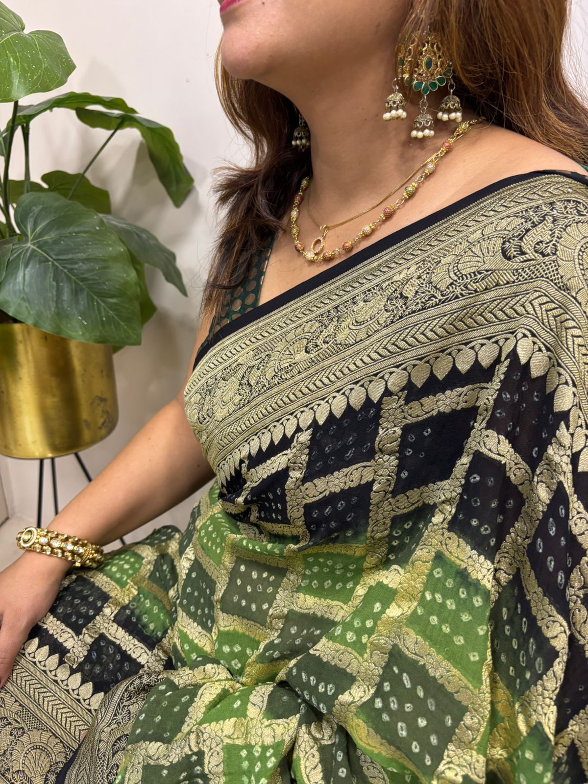 Green And Black Banarasi Bandhani Pure Georgette Saree - Luxurion World