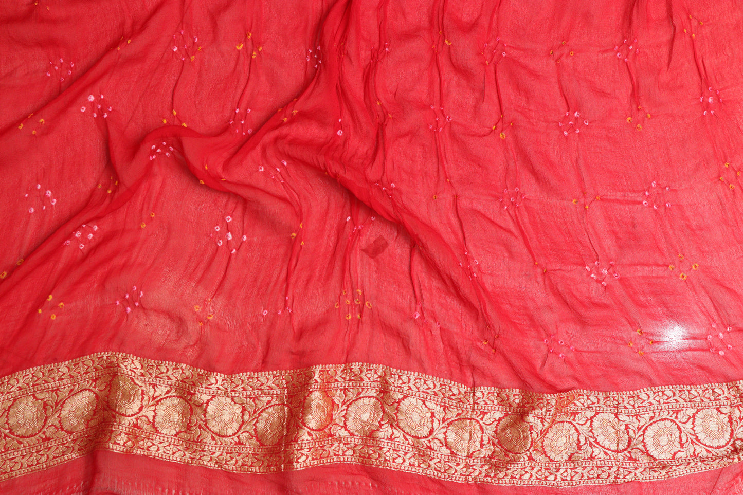 Banarasi Bandhani Pure Georgette Saree - Elegant and Traditional - Luxurion World