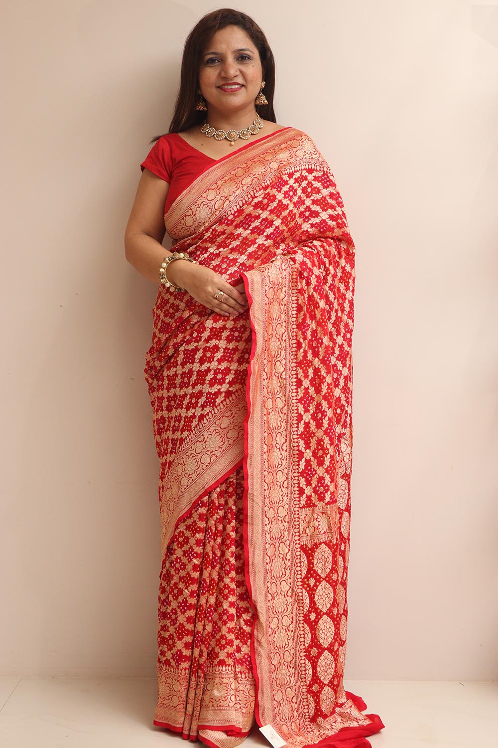 Banarasi Bandhani Pure Georgette Saree - Elegant and Traditional - Luxurion World