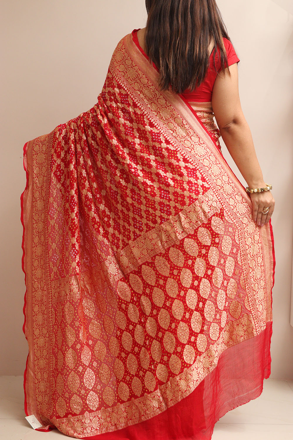 Banarasi Bandhani Pure Georgette Saree - Elegant and Traditional - Luxurion World