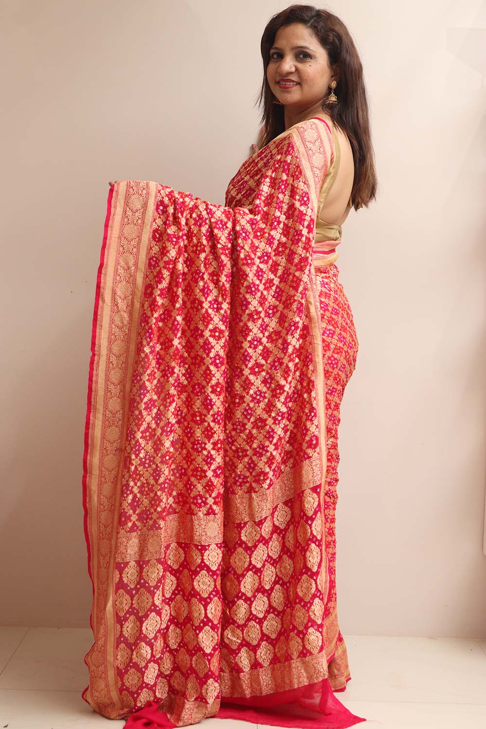 Stunning Pink Banarasi Bandhani Pure Georgette Saree - Luxurion World