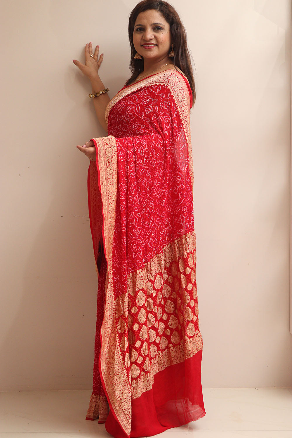 Red Banarasi Bandhani Pure Georgette Shikari Bandhej Saree - Luxurion World