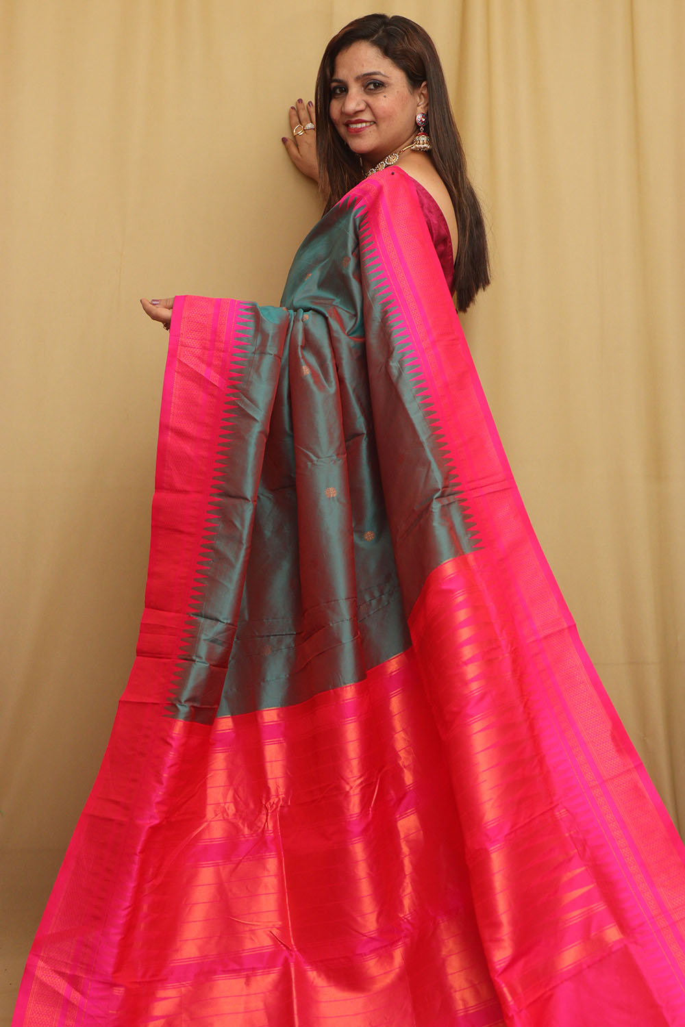 Stunning Green Shot Ilkal Silk Saree - Limited Edition - Luxurion World