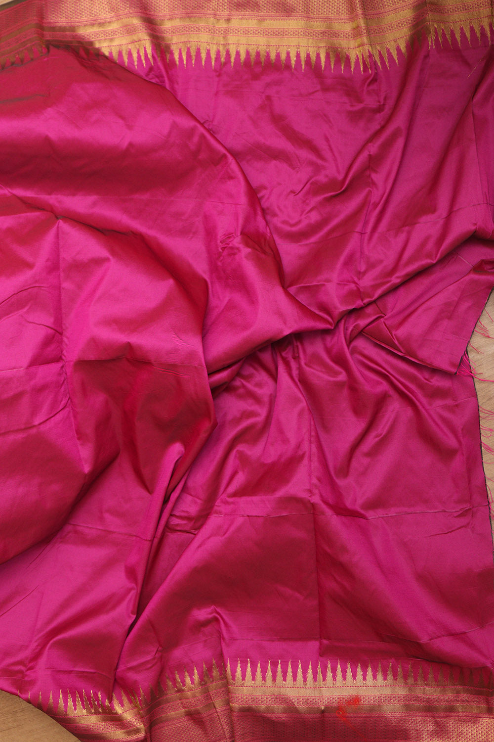 Elegant Black Ilkal Silk Saree - Timeless Beauty - Luxurion World