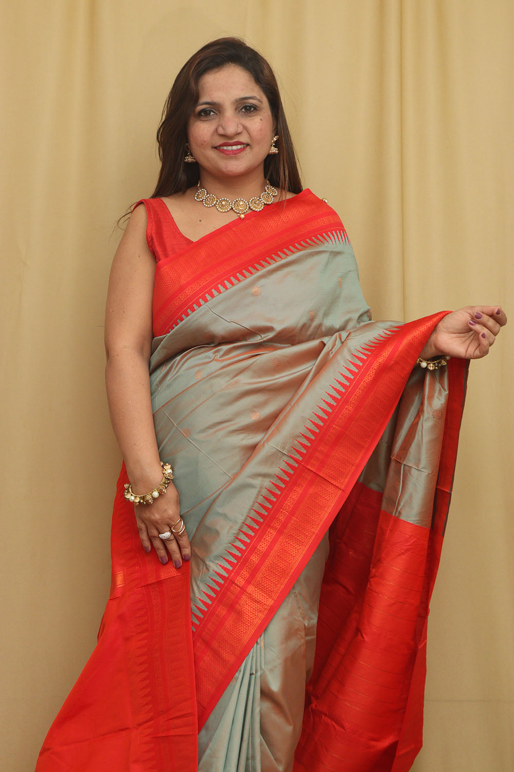 Elegant Grey Shot Ilkal Silk Saree - Traditional Beauty - Luxurion World