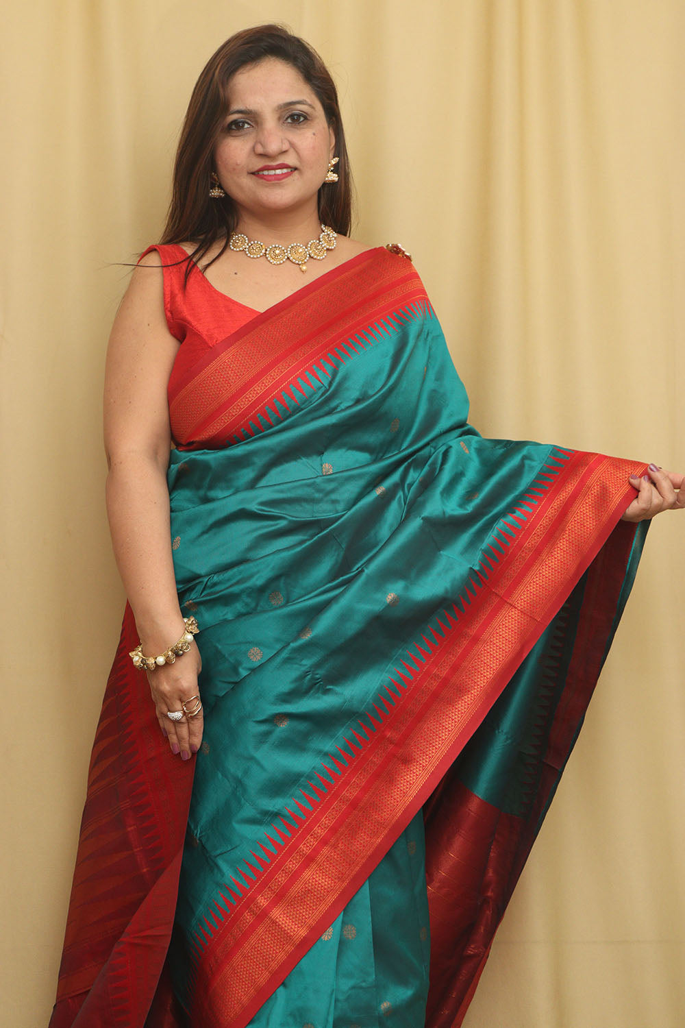 Stunning Green Ilkal Silk Saree - Perfect for Any Occasion - Luxurion World
