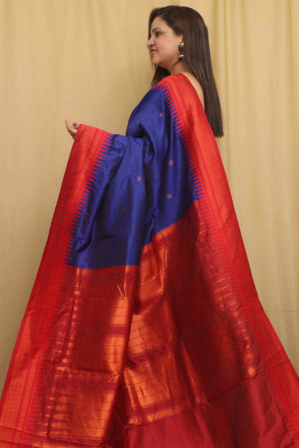 Blue Ilkal Silk Saree: Elegant and Timeless - Luxurion World