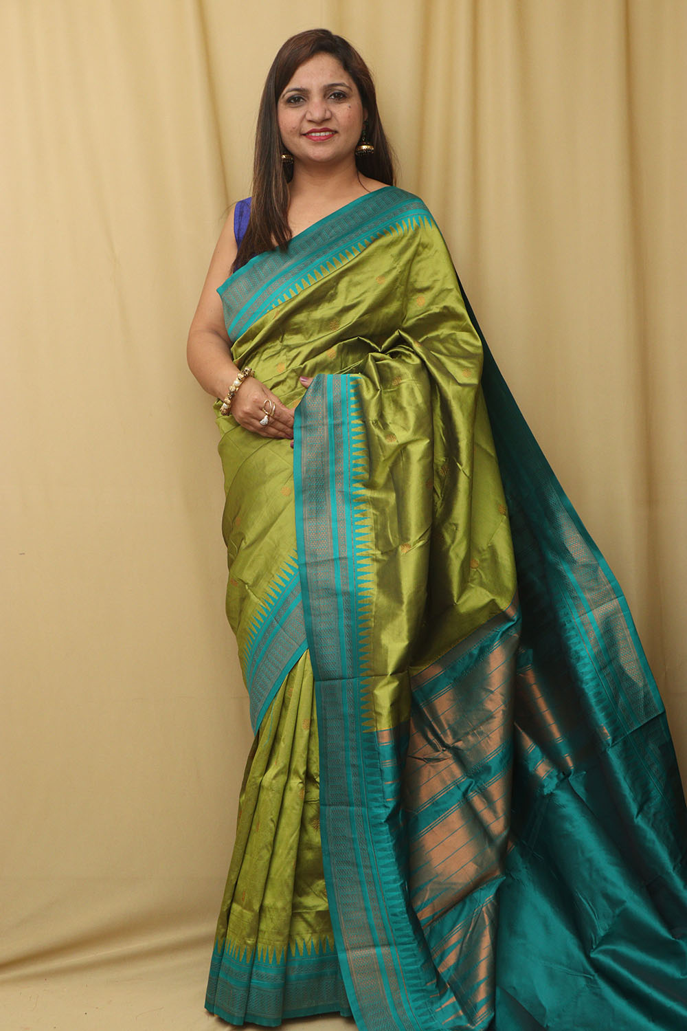Stunning Green Ilkal Silk Saree - Perfect for Any Occasion - Luxurion World