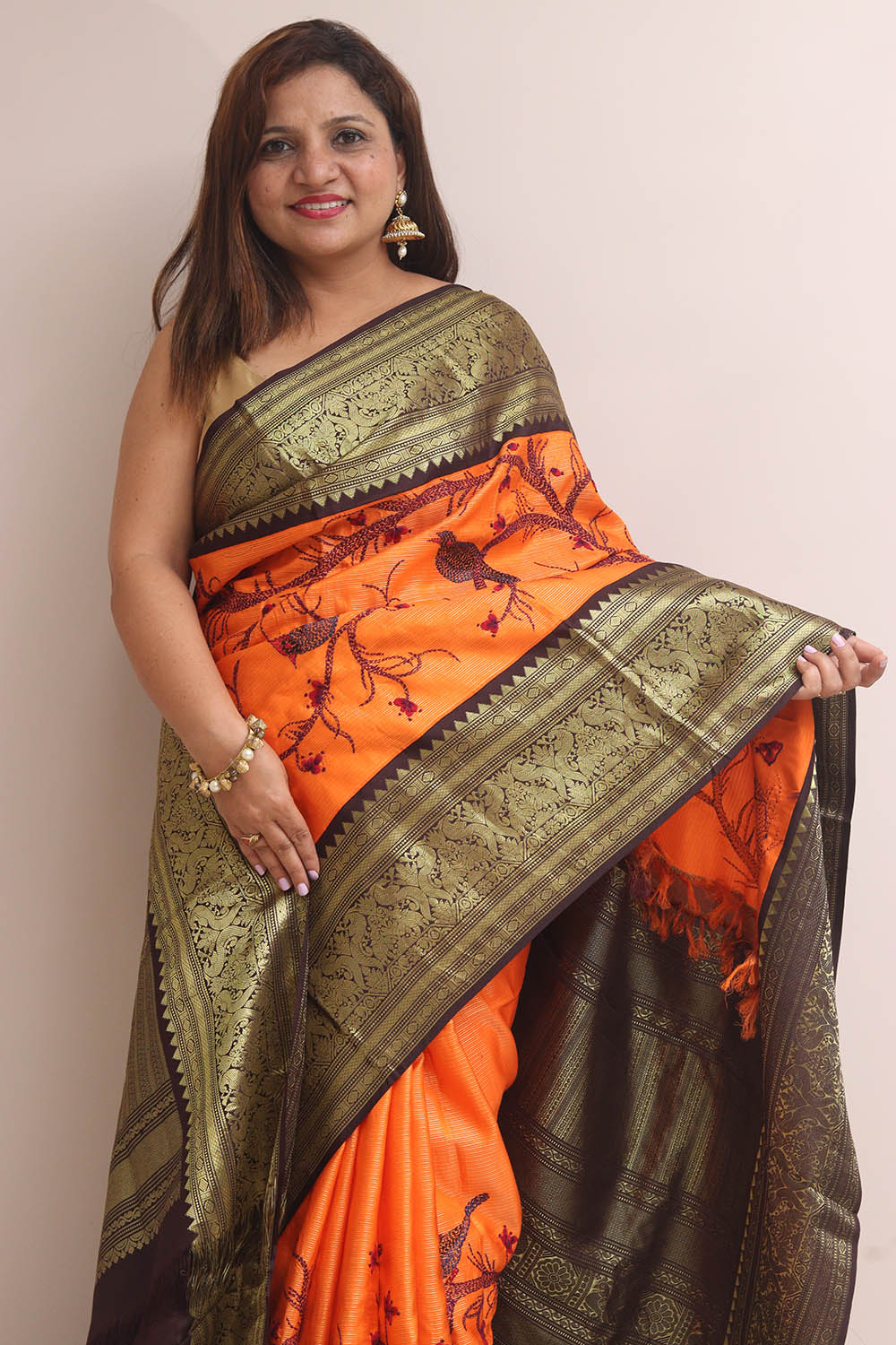 Orange Kanjeevaram Silk Saree With Kantha Embroidered Work - Luxurion World