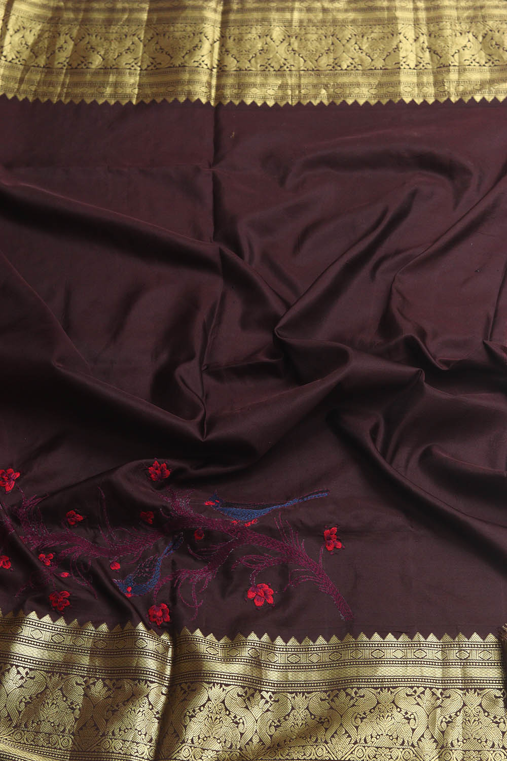 Orange Kanjeevaram Silk Saree With Kantha Embroidered Work - Luxurion World