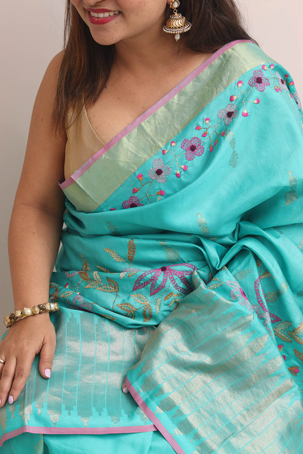 Blue Kanjeevaram Silk Saree With Kantha Embroidered Work - Luxurion World