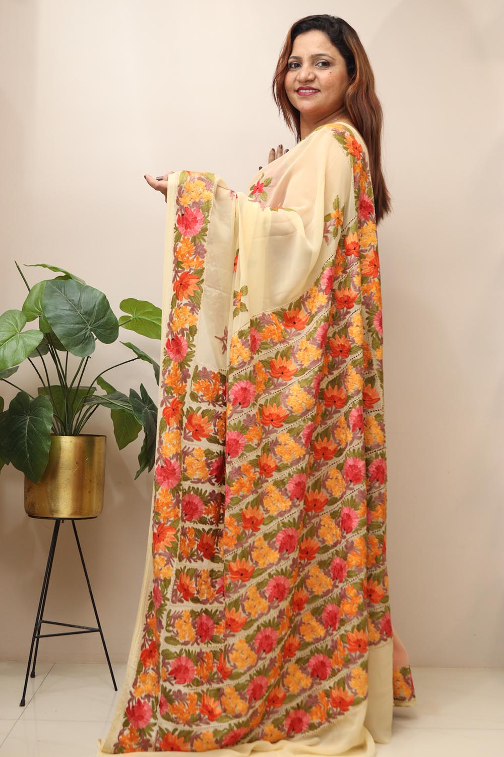 Elegant Cream Embroidered Kashmiri Aari Work Georgette Saree - Luxurion World