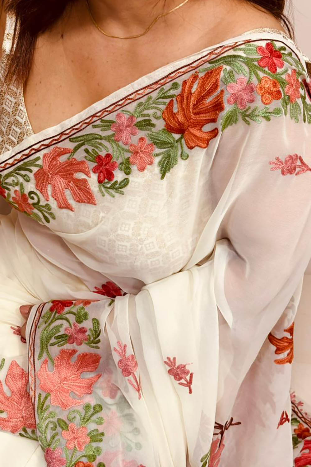 Elegant Off White Georgette Kashmiri Aari Embroidered Work Saree - Luxurion World