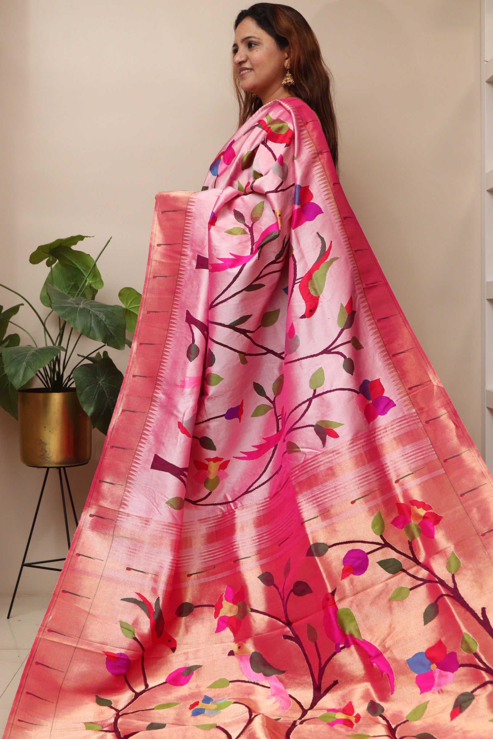 Pink Handloom Paithani Pure Silk Muniya Border Parrot And Flower Design Saree - Luxurion World