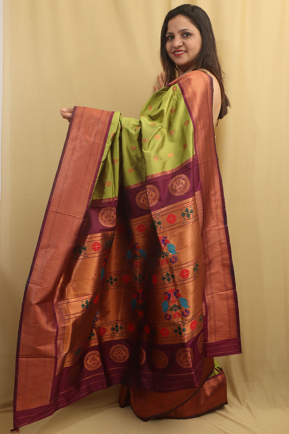 Stunning Green Paithani Silk Saree With Maharani Pallu - Luxurion World