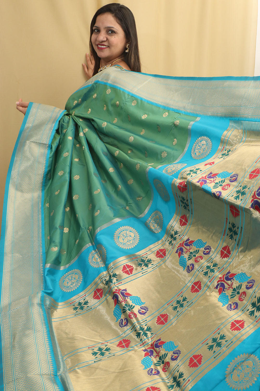 Stunning Green & Blue Paithani Silk Saree With Maharani Pallu - Luxurion World