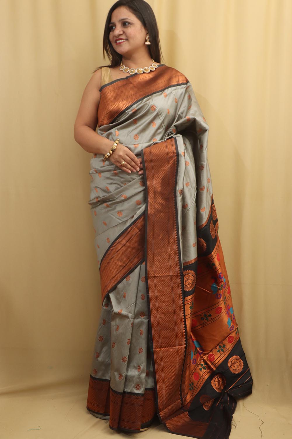 Elegant Grey Paithani Silk Saree With Maharani Pallu - Luxurion World