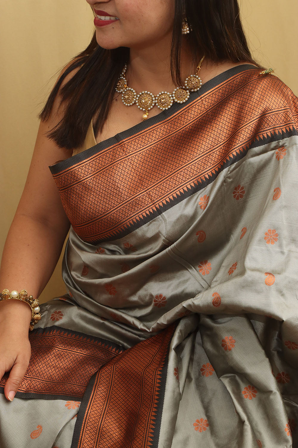 Elegant Grey Paithani Silk Saree With Maharani Pallu - Luxurion World