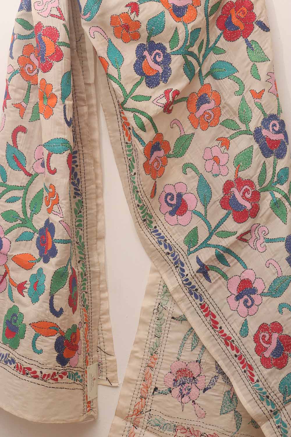 Off White Hand Embroidered Kantha Tussar Silk Stole - Luxurion World