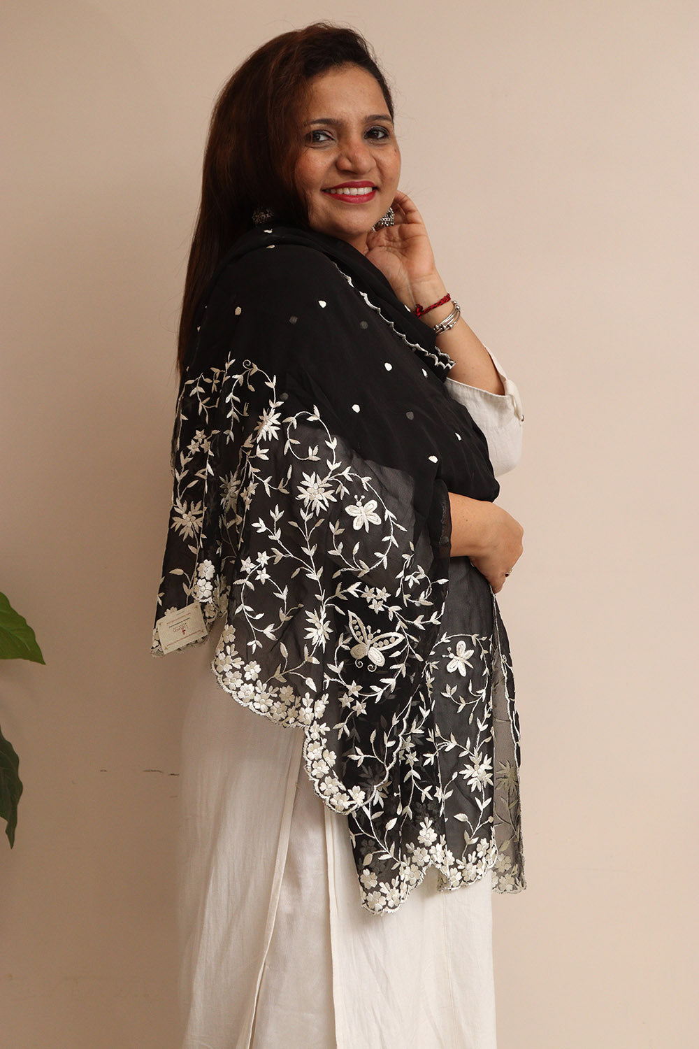 Black Hand Embroidered Parsi Georgette Flower Design Stole - Luxurion World