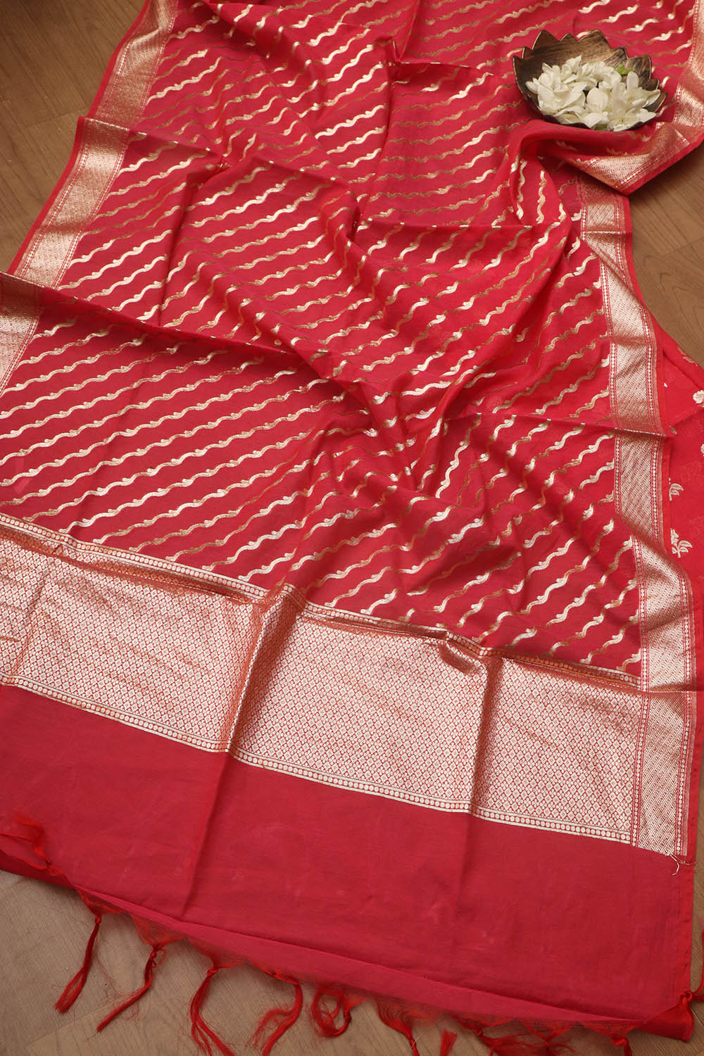 Exquisite Red Banarasi Chanderi Silk Three Piece Unstitched Suit Set - Luxurion World