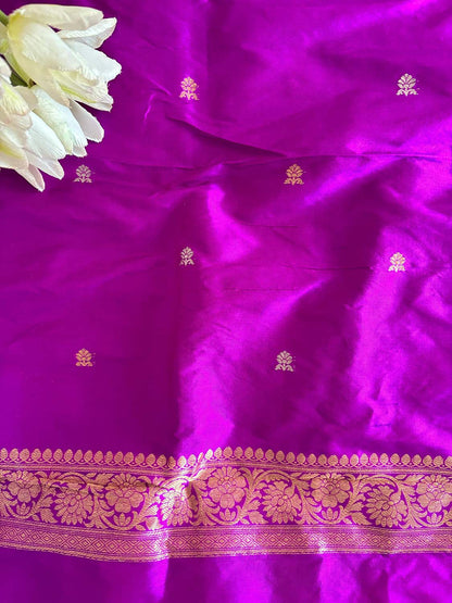 Exquisite Purple Handloom Banarasi Pure Katan Silk Three Piece Flower Design Unstitched Suit Set - Luxurion World