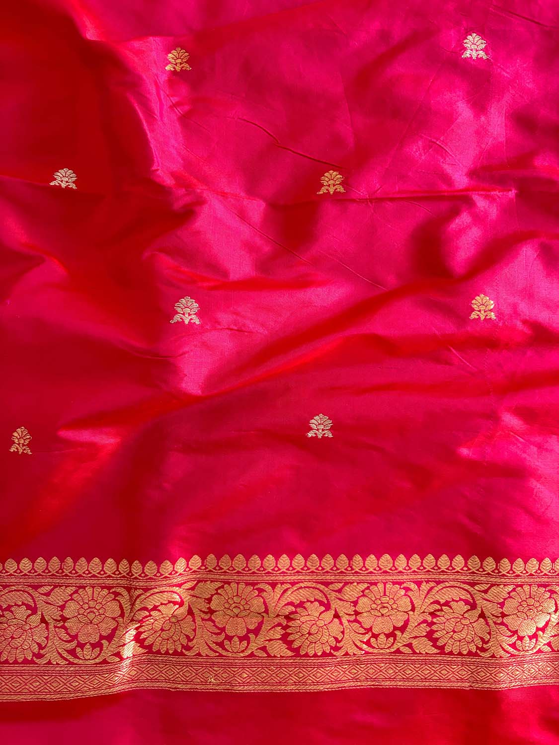 Pink Handloom Banarasi Pure Katan Silk Three Piece Flower Design Unstitched Suit Set - Luxurion World