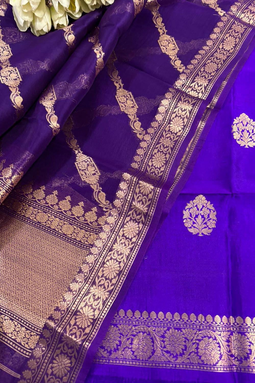 Elegant Blue Banarasi Pure Chiniya Silk Three Piece Unstitched Suit Set With Kora Silk Dupatta - Luxurion World