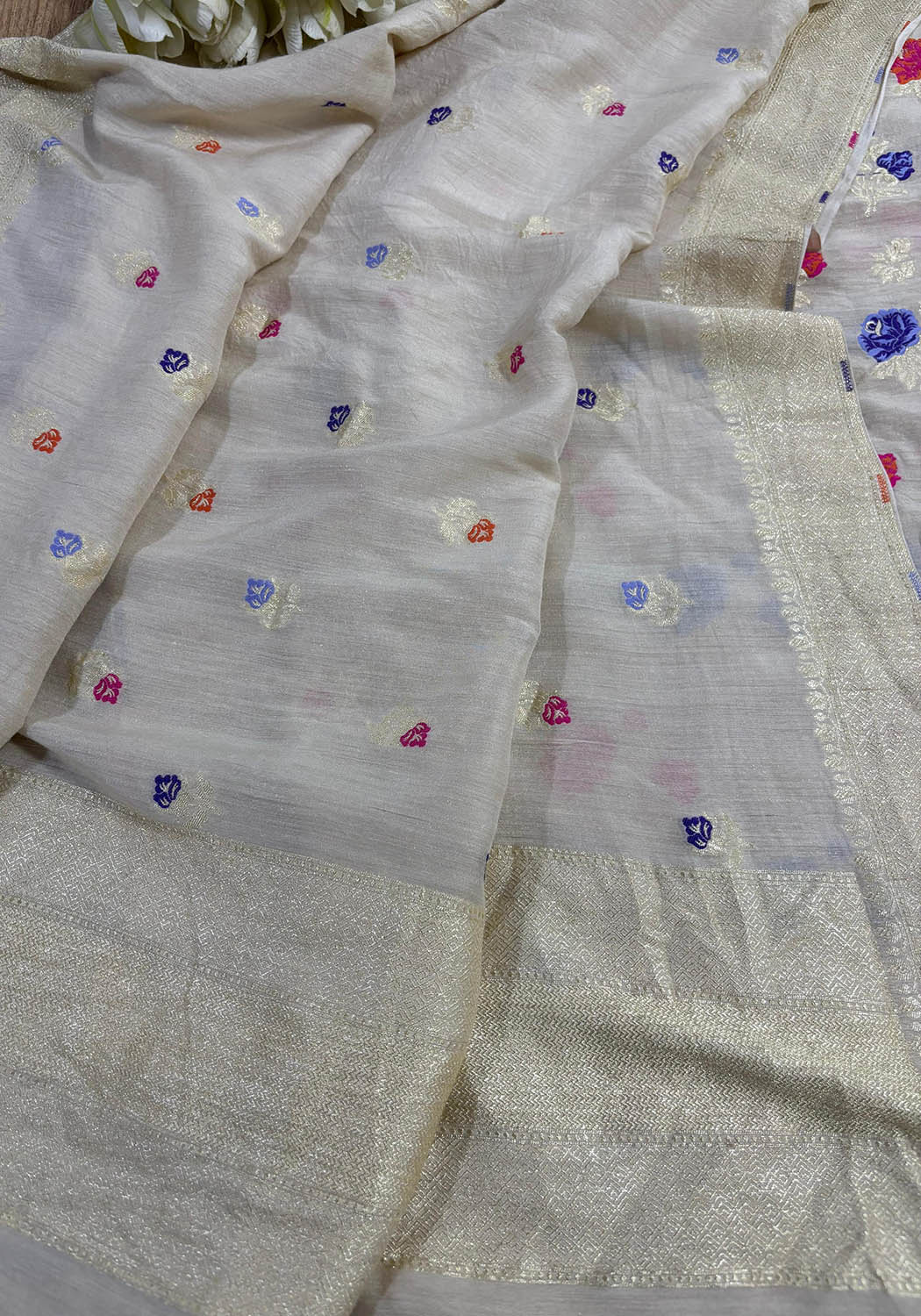 Exquisite Dyeable Banarasi Pure Moonga Silk Meenakari Two Piece Unstitched Suit Set - Luxurion World