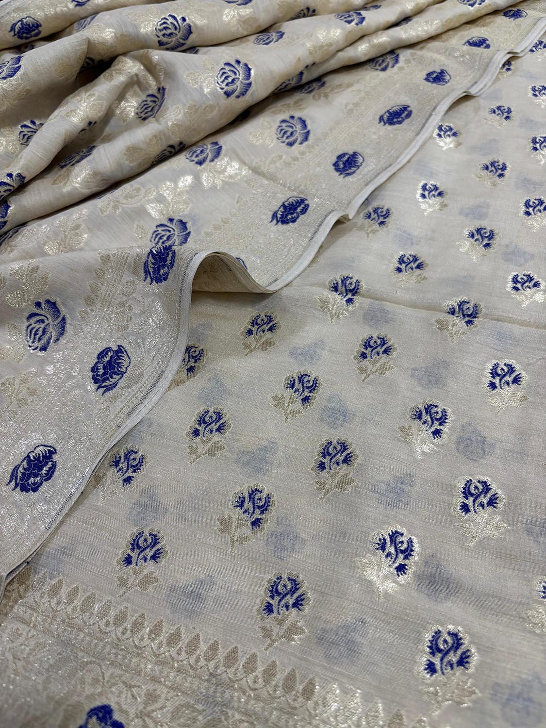 Exquisite Dyeable Banarasi Pure Moonga Silk Meenakari Two Piece Unstitched Suit Set - Luxurion World