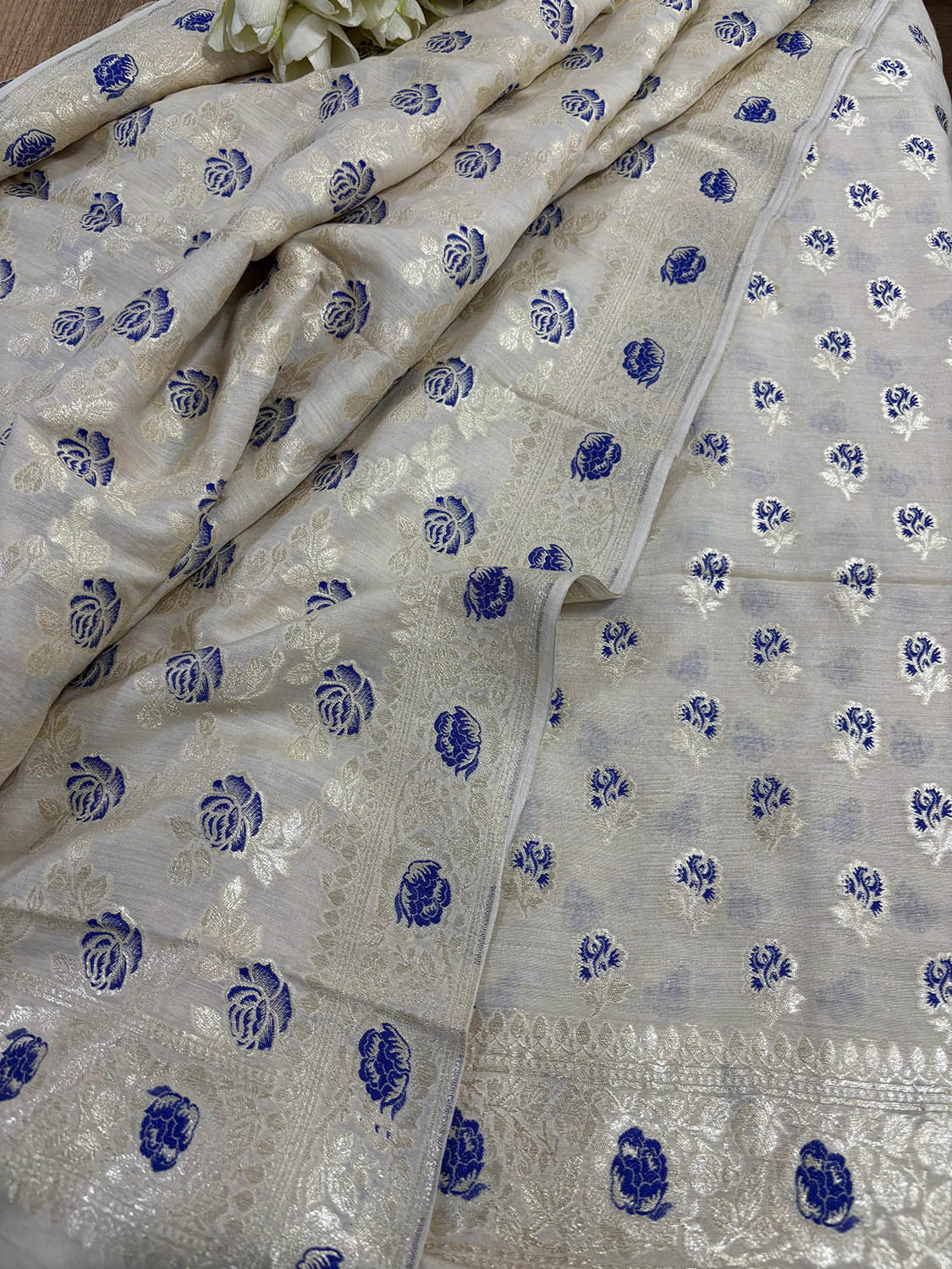 Exquisite Dyeable Banarasi Pure Moonga Silk Meenakari Two Piece Unstitched Suit Set - Luxurion World