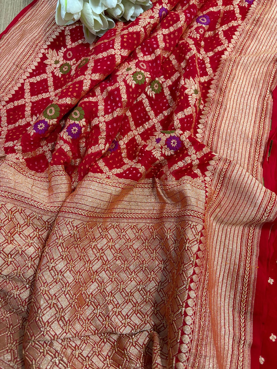 Red Banarasi Bandhani Pure Georgette Meenakari Three Piece Unstitched Suit Set - Luxurion World