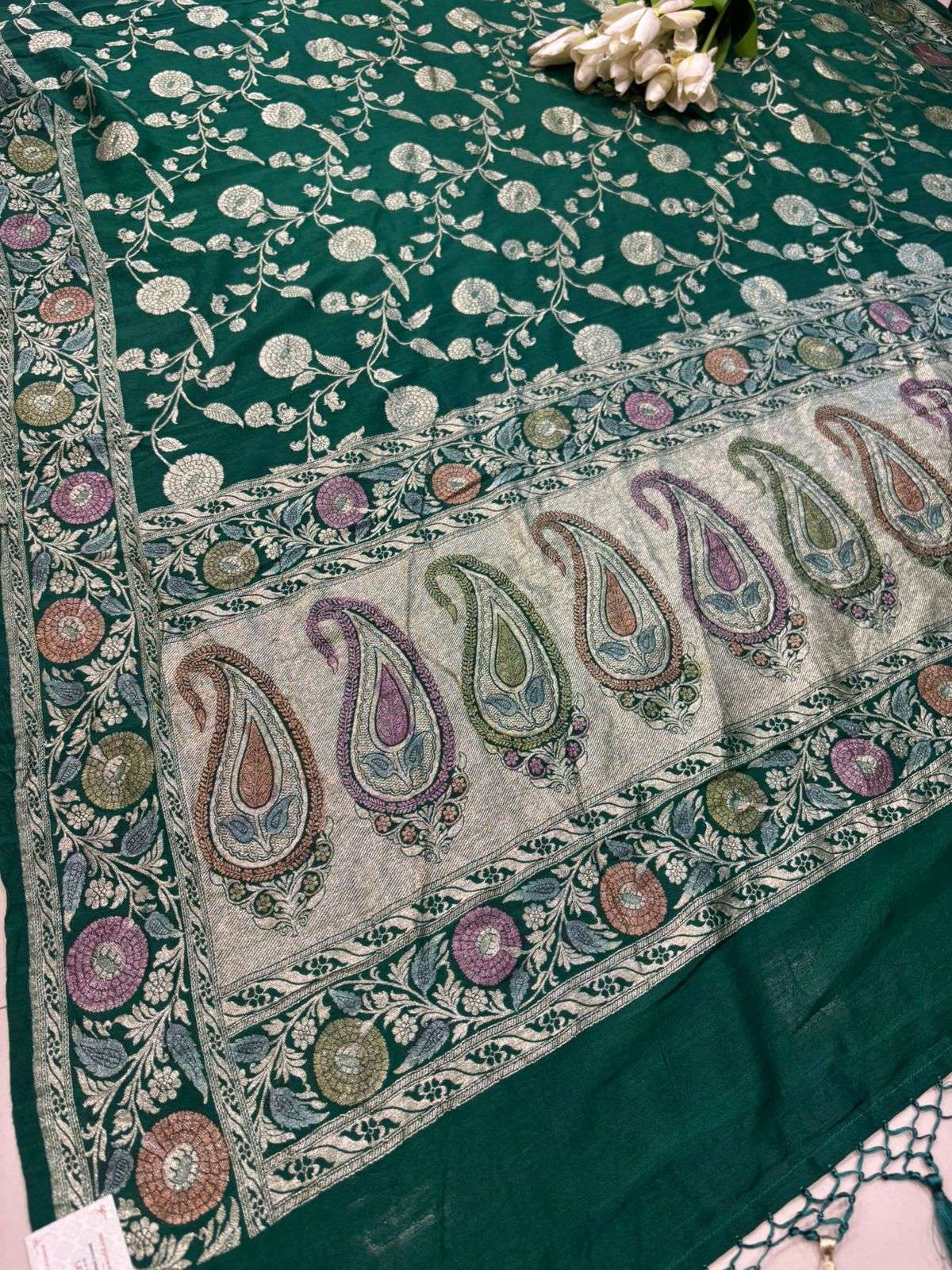 Green Banarasi Pure Moonga Silk Unstitched Three Piece Suit Set - Luxurion World