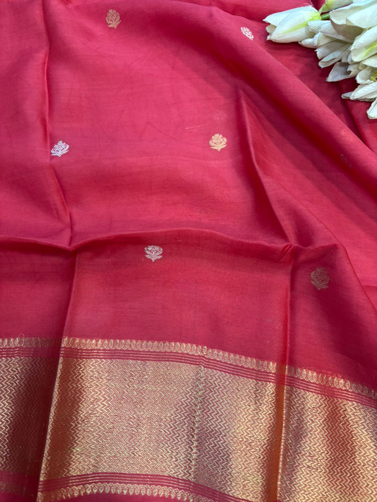 Stunning Pink Banarasi Pure Muslin Cotton Kadwa Sona Roopa Three Piece Suit Set - Luxurion World