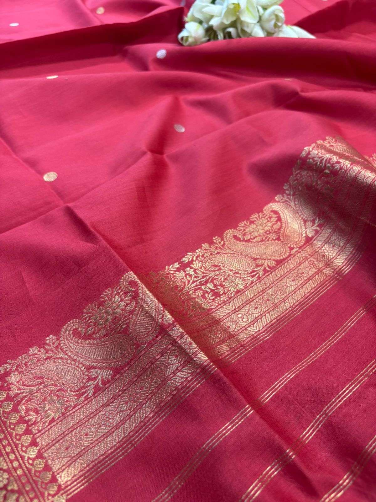 Red Banarasi Pure Muslin Cotton Kadwa Sona Roopa Three Piece Suit Set - Luxurion World