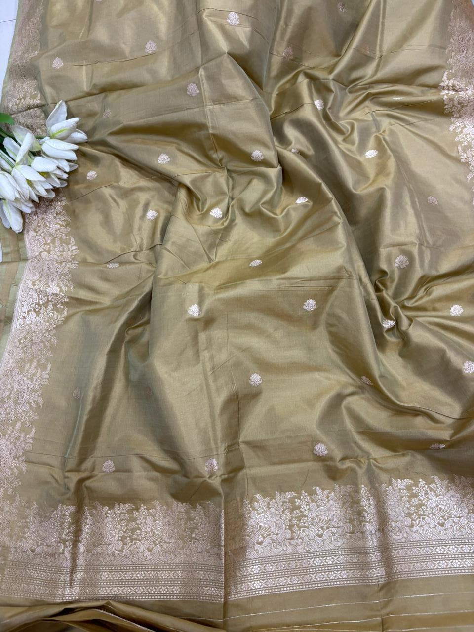 Green Pure Katan Silk Banarasi Handloom Three Piece Unstitched Suit Set