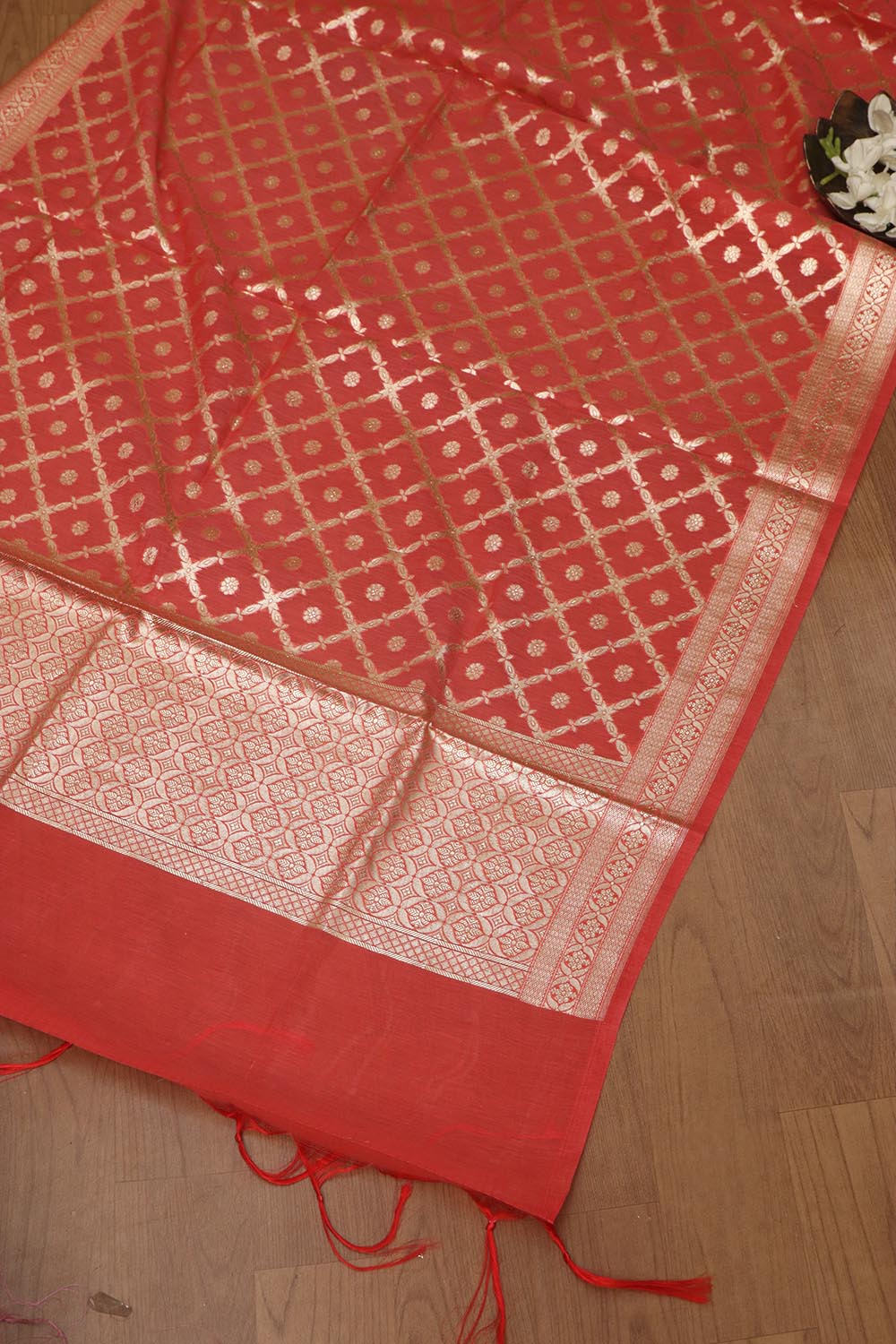 Exquisite Red Banarasi Chanderi Silk Three Piece Unstitched Suit Set - Luxurion World