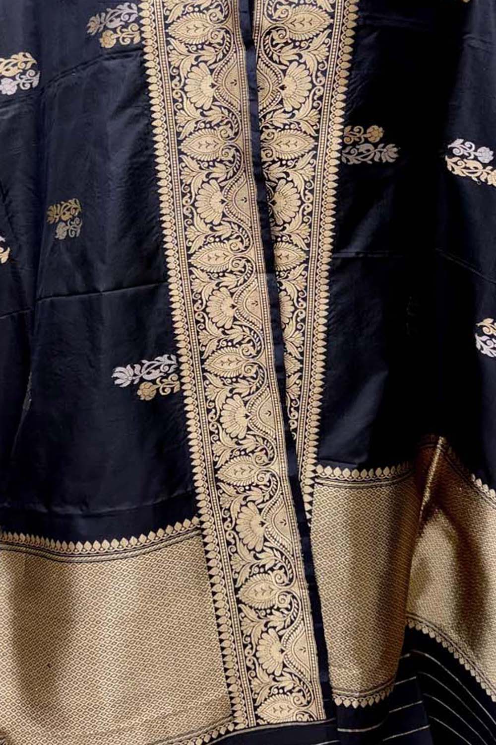 Black Pure Katan Silk Banarasi Handloom Booti Design Handloom Dupatta