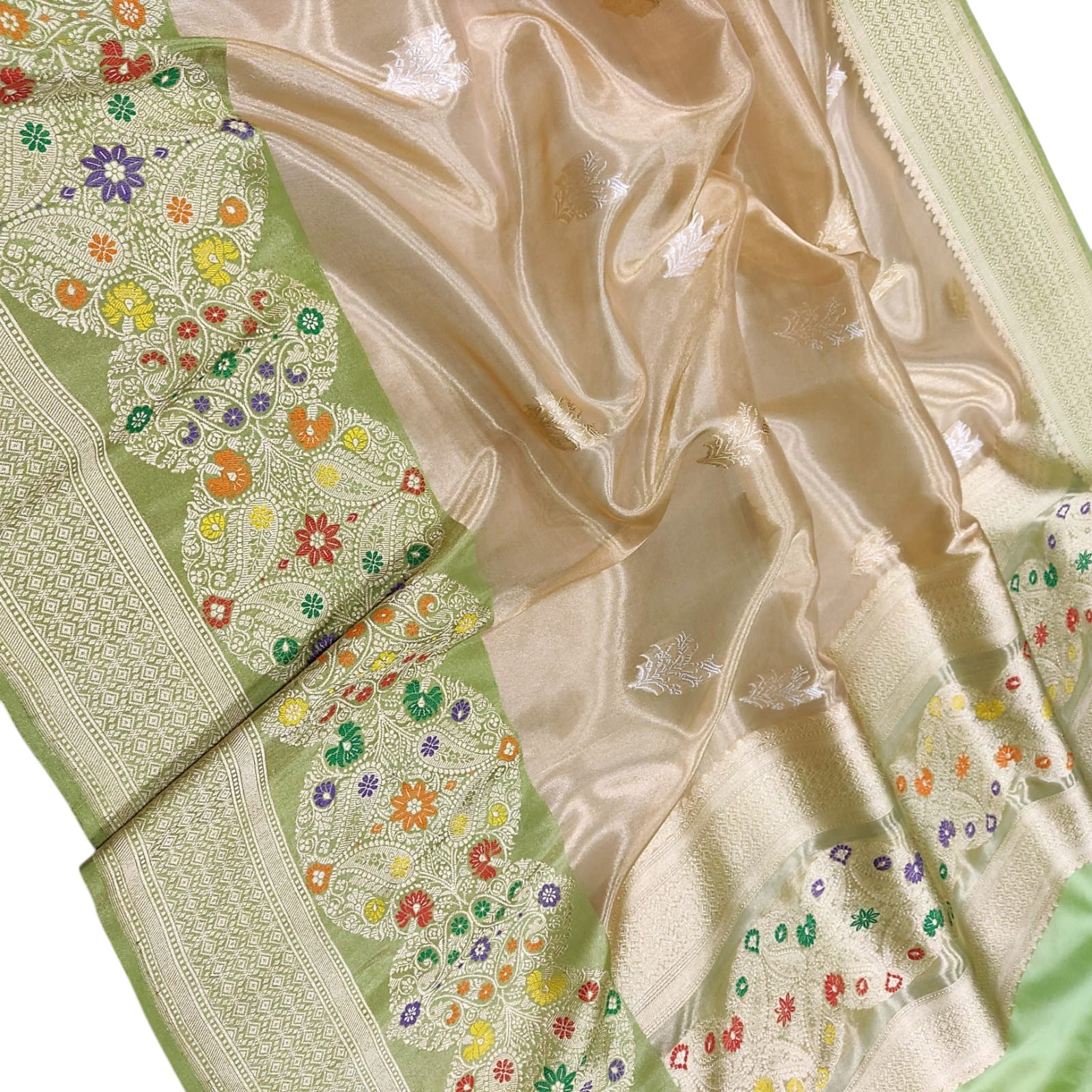 Golden Banarasi Kora Tissue Silk Saree — Meenakari Skirt Border, Festive Opulence