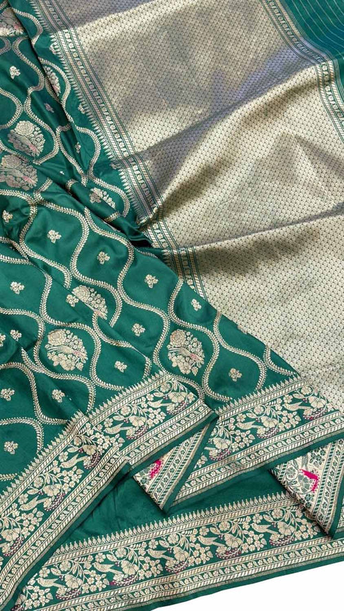 Green Banarasi Handloom Pure Katan Silk Bird Flower Design Saree PS1B1SV326101404