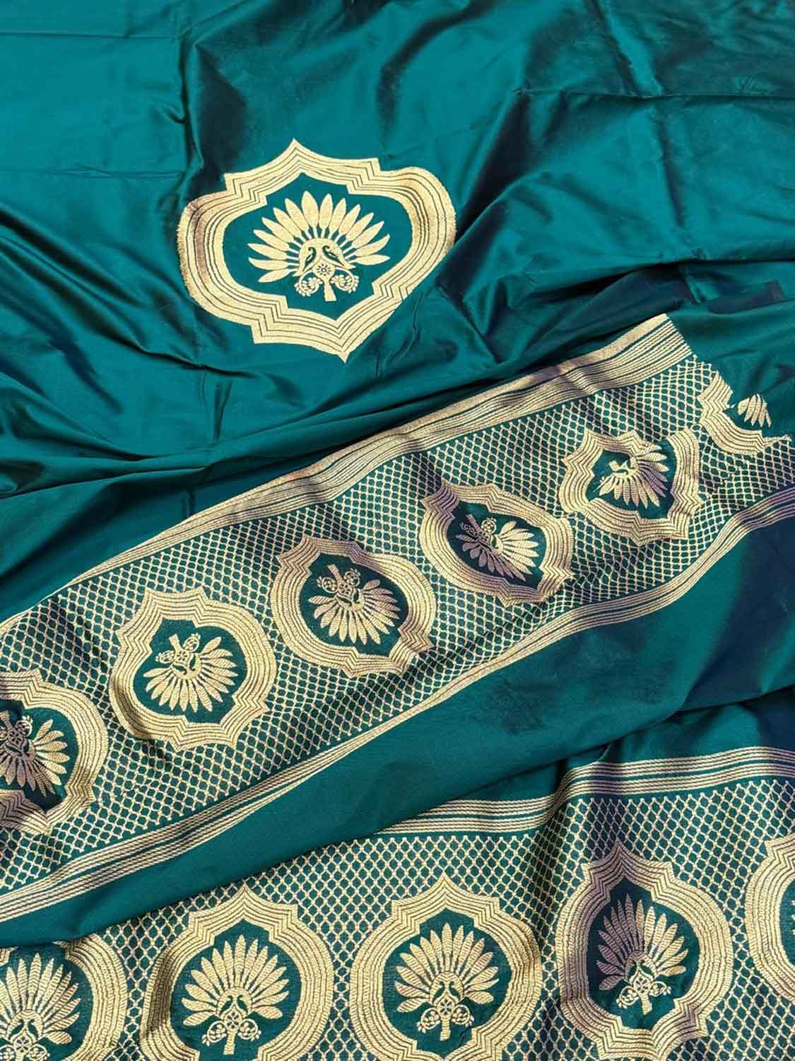 Green Banarasi Handloom Pure Katan Silk Cordset