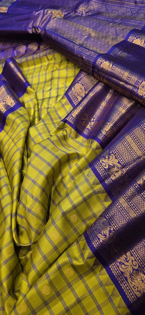 Green Handloom Gadwal Pure Silk Saree